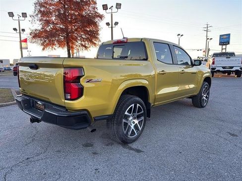 Used 2023 Chevrolet Colorado Z71 w/ Z71 Convenience Package 2 image 7