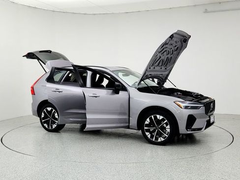 New 2026 Volvo XC60 B5 Plus w/ Protection Package Premier image 10