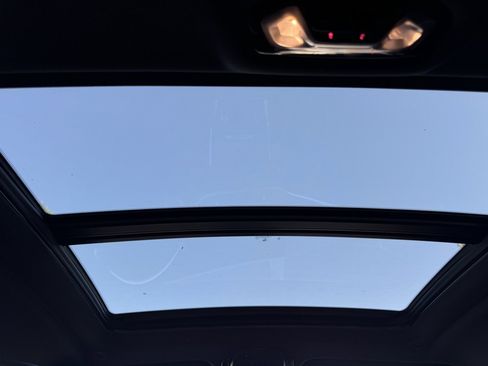 Used 2024 BMW X6 xDrive40i w/ Premium Package image 27