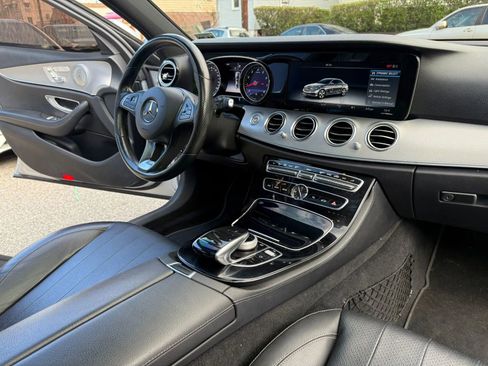 Used 2017 Mercedes-Benz E 300 4MATIC image 11