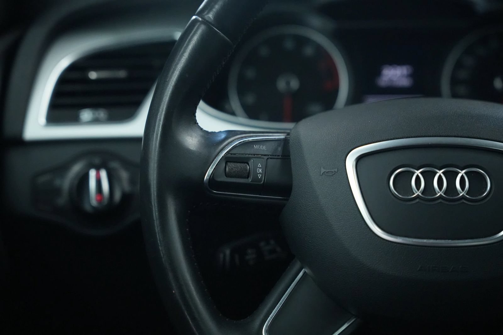 Used 2015 Audi A4 2.0T Premium FWD image 31