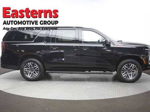 Used 2025 Chevrolet Suburban Z71 AWD/4WD image 50