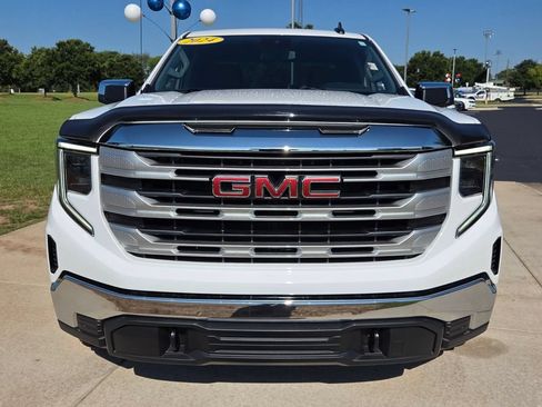 Used 2024 GMC Sierra 1500 SLE w/ X31 Off-Road Package AWD/4WD image 17