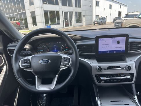 Certified 2023 Ford Explorer XLT w/ Equipment Group 202A image 15