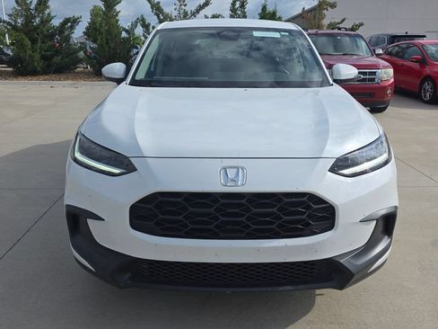 Used 2024 Honda HR-V LX image 8
