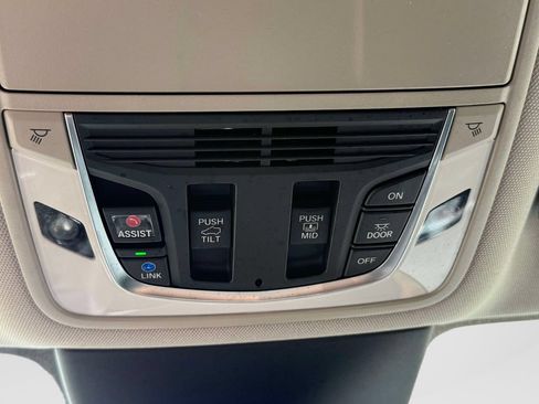 Used 2024 Acura MDX SH-AWD image 29