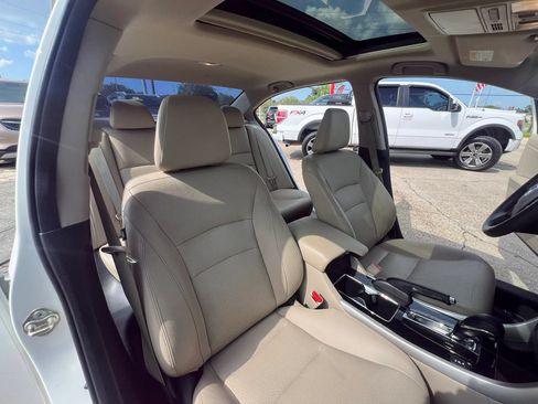 Used 2017 Honda Accord Touring image 25