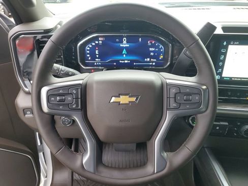 Certified 2025 Chevrolet Silverado 2500 LTZ w/ LTZ Convenience Package image 22