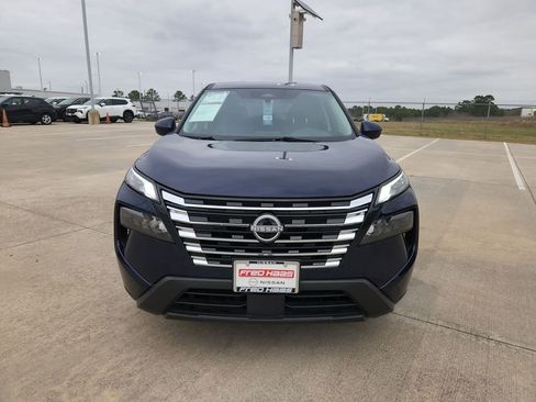 Used 2025 Nissan Rogue SV image 9