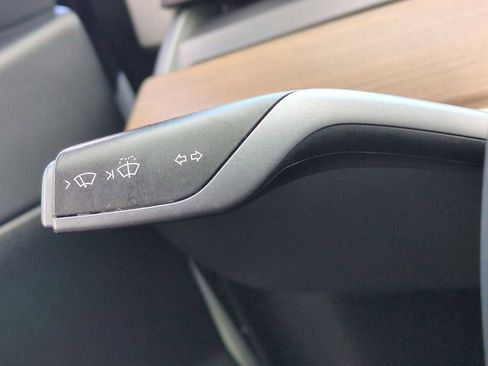 Used 2021 Tesla Model 3 Standard Range Plus image 24