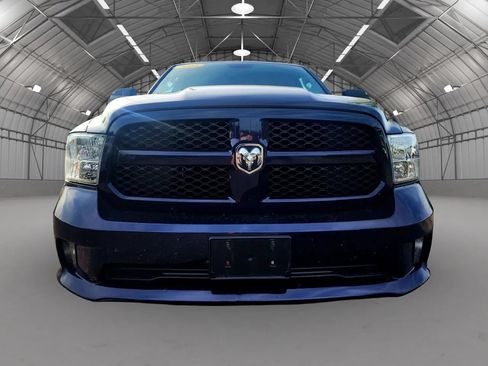 Used 2018 RAM 1500 Express w/ Express Value Package AWD/4WD image 8