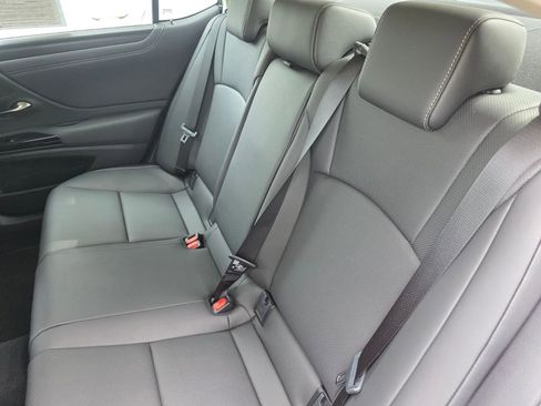 Used 2024 Lexus ES 350 w/ Premium Package FWD image 14