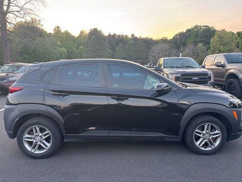 Used 2021 Hyundai Kona SE AWD/4WD image 4