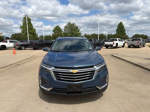 Used 2024 Chevrolet Equinox Premier FWD image 2