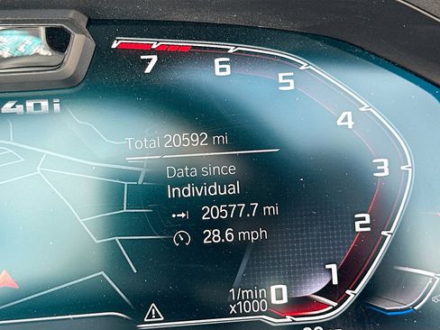 Used 2021 BMW M440i Convertible w/ Premium Package RWD image 12