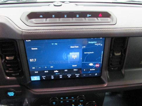 New 2025 Ford Bronco Badlands image 19