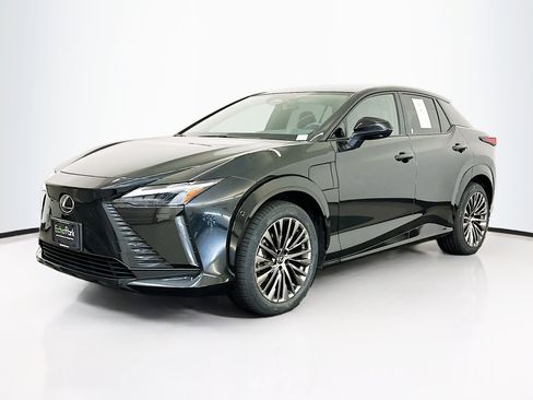 Used 2023 Lexus RZ 450e Premium w/ Accessory Package (2T) image 3