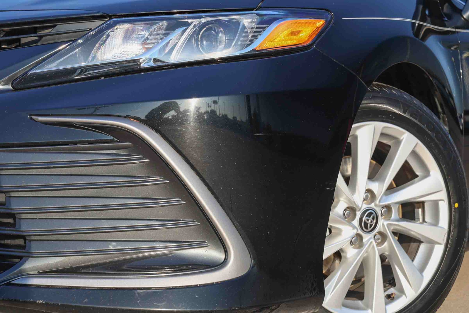 Used 2023 Toyota Camry LE FWD image 10