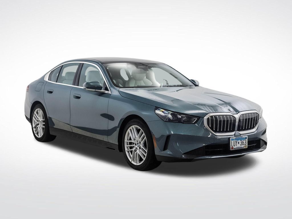 Certified 2024 BMW 540i xDrive w/ Executive Package AWD/4WD image 7