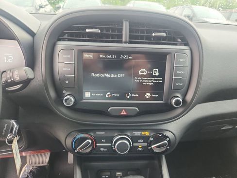 New 2025 Kia Soul LX w/ LX Technology Package image 16