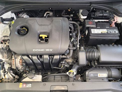 Used 2019 Hyundai Veloster 2.0 Premium image 30