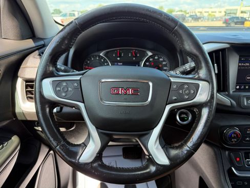 Used 2020 GMC Terrain SLE w/ Driver Convenience Package FWD image 19