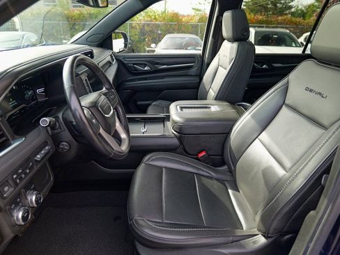 Used 2022 GMC Yukon XL Denali image 20