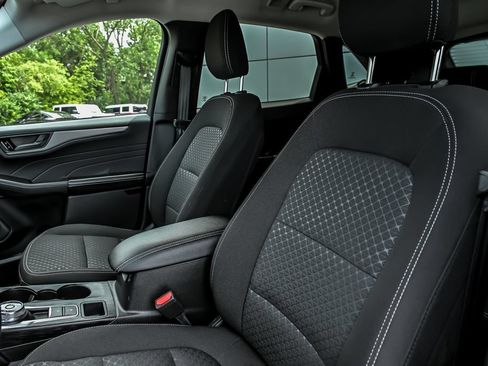 Used 2023 Ford Escape Active w/ Tech Pack #1 AWD/4WD image 13