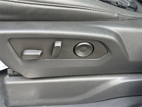 Used 2023 GMC Sierra 1500 SLT w/ SLT Premium Package image 35