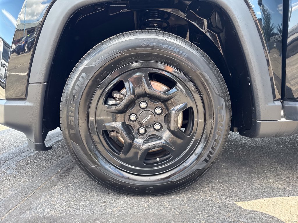 Used 2018 Jeep Compass Sport FWD image 24