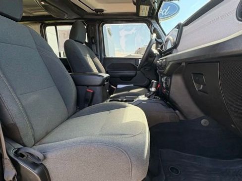 Used 2024 Jeep Wrangler Unlimited Sport AWD/4WD image 13