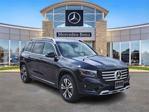 New 2025 Mercedes-Benz GLB 250 4MATIC image 6