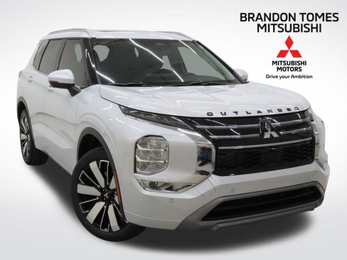 New 2026 Mitsubishi Outlander SEL image 1