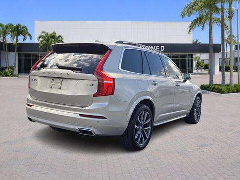 Used 2018 Volvo XC90 T6 Momentum w/ Convenience Package image 7