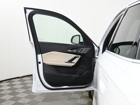 Certified 2025 BMW X1 xDrive28i w/ Convenience Package image 28
