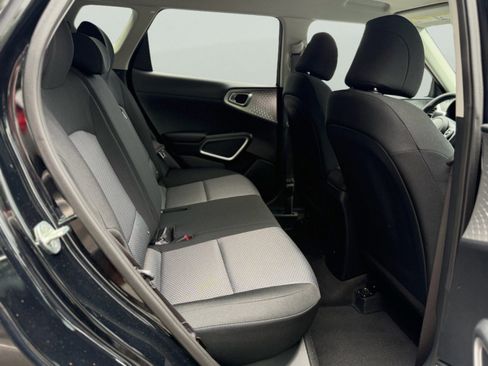 Used 2022 Kia Soul LX w/ Technology Package FWD image 14