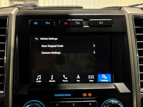 Used 2018 Ford F250 Lariat w/ Lariat Ultimate Package AWD/4WD image 19