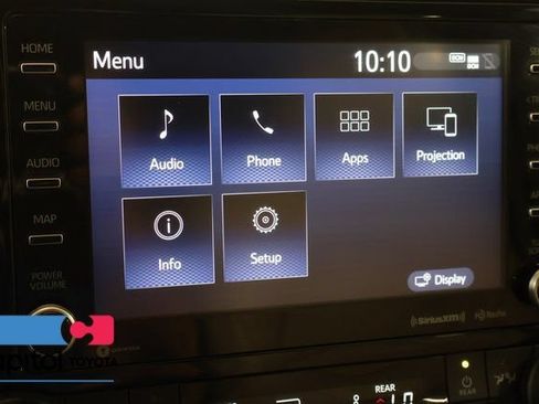 Used 2021 Toyota Highlander XLE AWD/4WD image 22