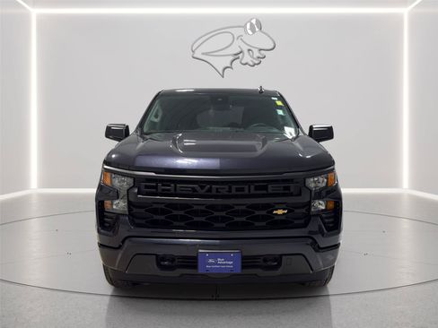 Used 2022 Chevrolet Silverado 1500 Custom AWD/4WD image 9