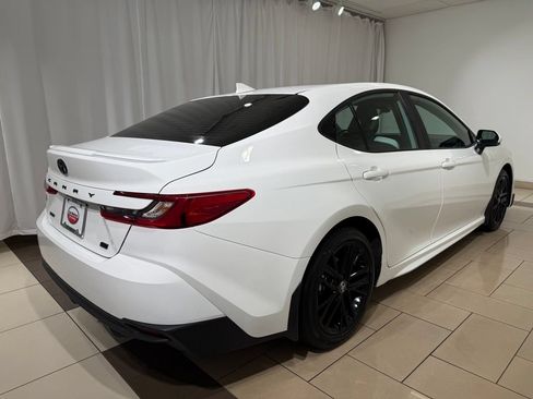 Used 2026 Toyota Camry SE w/ Convenience Package FWD image 5