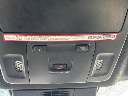 Used 2025 Toyota Camry SE FWD image 17