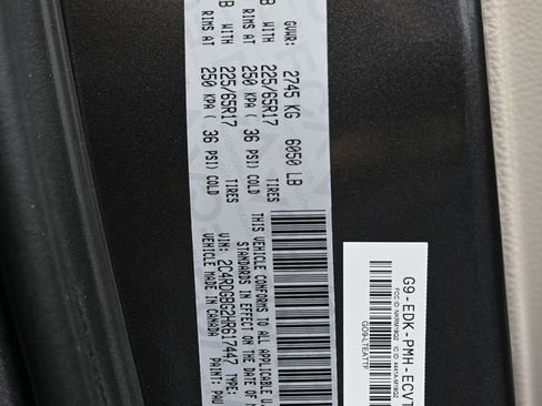 Used 2017 Dodge Grand Caravan SE image 36