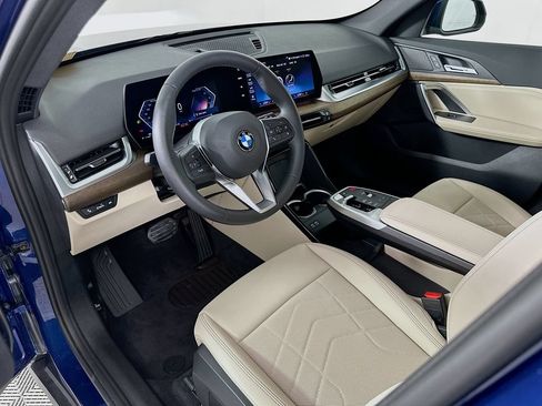 Used 2023 BMW X1 xDrive28i w/ Convenience Package AWD/4WD image 9