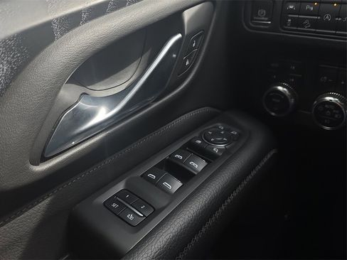 Used 2021 GMC Yukon Denali w/ Denali Ultimate Package image 11