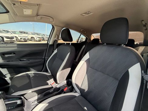 Used 2021 Nissan Versa SV FWD image 15