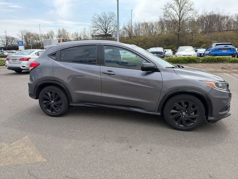 Used 2021 Honda HR-V Sport image 17