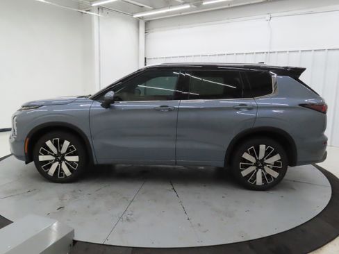 New 2026 Mitsubishi Outlander SEL FWD image 7