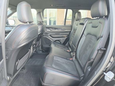 Certified 2022 Jeep Grand Cherokee Trailhawk image 12