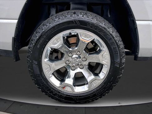 Used 2019 RAM 1500 Big Horn image 36