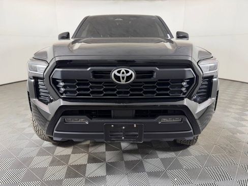 Used 2024 Toyota Tacoma TRD Off-Road image 2